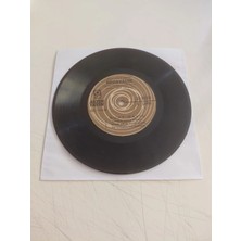 Plakperest Tennur Solak / Suat Sayın ‎– Şeytana Uyduk Bir Kere - 1975 Türkiye Basım 45’lik Plak /kapaksız-2.el