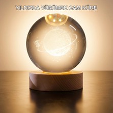 Marsilyan Işıklı Sarı Cam Küre ve Kız Figürü Ahşap Standlı Dekoratif Lamba