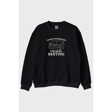 Nuugg I'm Not Interesting I'm Into Resting Baskılı Siyah Bisiklet Yaka Sweatshirt
