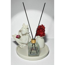 Besagu Home Dekoratif Vazo ve Oda Kokusu Seti - Buketli Kız Vazo+Çiçek Şekilli Vazo+Oda Kokusu+Yuvarlak Tepsi