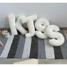 Harmoni Tekstil Kıss Yazılı Yastıklar Özel Tasarım Dekor Yastık [40X30] Ölçülerde 4 Adet K I S S Harf Yastık