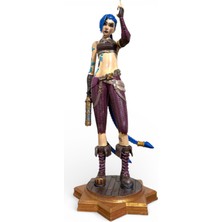 El Yapımı Jinx’ten Ilham Alan 3D Baskı El Boyaması Koleksiyon Figürü – Özel Fanart Tasarım Standlı
