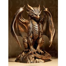 Görkemli Kanatlı Ejderha Heykeli - Kaya Üzerinde Fantastik Figür (Pla)