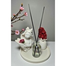 Besagu Home Vazolar ve Oda Kokusu Seti - Buketli Kız Vazo+Çiçek Şekilli Vazo+Oda Kokusu+Yuvarlak Tepsi