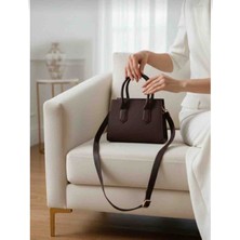 Berphalle Fularlı fermuarlı  tek  bölmeli  kadın  el  ve Omuz Çantası