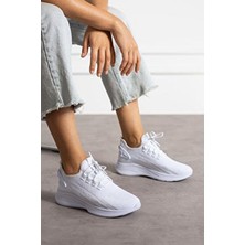 Eformoda Siyah Beyaz Kadın Sneaker Dolgu Topuklu Rahat ve Esnek Tabanlı