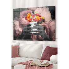 Petmudo AVM Renkli Çiçekler ve Siyahi Kadın Black Women | Çiçek Temalı Cam Tablo | 50X70 cm