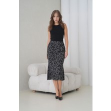 Mamayaga Kadın Beli Lastikli Çiçek Desenli Tül Balık Kesim Eteği Volanlı Midi Boy Curve Şık Etek