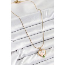 Nehir 316L Çelik Sanatsal Portre Model Gold Renk Kadın Kolye