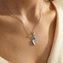 Baleno Concept 925 Ayar Gümüş Minimal ve Şık Bebek Ayak Izi Anne Kolye