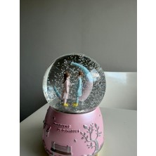 Bumelo Ay Ayakta Kız ve Erkek Büyük Boy Işıklı,müzikli  Püskürtmeli Kar Küresi