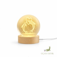 3D LED Kalpli Yunus Balığı Kristal Küre – Sarı Işıklı, Dekoratif ve Hediyelik Ürün