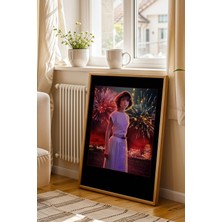 Stranger Things Nancy Wheeler Tasarım Çerçeveli Tablo - Retro Hawkins Yazı Sanatsal Duvar Dekoru