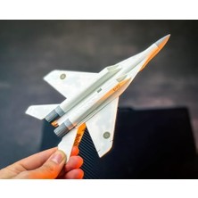 Mıg-29 Fulcrum Detaylı 1:78 Ölçekli Savaş Uçağı Maketi – Koleksiyonluk 3D Model – Hafif, Dayanıklı ve Şık Sergileme Standı Dahil