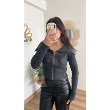 Nihanello Butik Önü Fermuarlı Crop Hırka