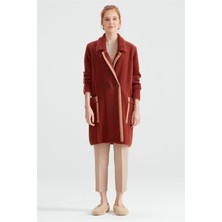 Tığ Triko Kadın Çizgi Detaylı ve Düğmeli Triko Kaban - Taba