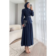 Tesettür Diyarı Dila Cupra Tansel Kumaş Kemerli Tesettür Takım- Lacivert