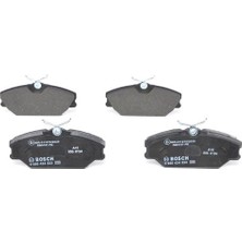 Bosch 0986424533 Ön Fren Balatası Renault Megane 99> Laguna 95> Scenıc 99> Logan 06> Safrane 96>00 7701206379-7701209380-410607125R