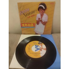 Plakperest Donna Summer - She Works Hard For The Money - 1983 Japonya Basım 45LIK Plak 2.el