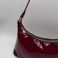Mare Accessories Parlak Yüzeyli Rugan Minimal Omuz Çantası