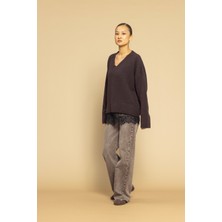 Nisan Triko Dantel Detaylı Triko Kazak