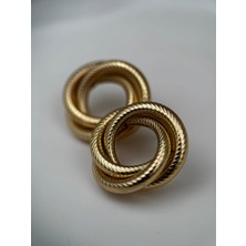 Luseda Burgu Detaylı Dairesel Gold Tasarım Küpe