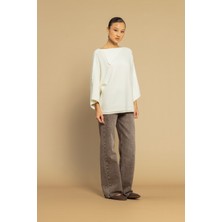 Nisan Triko Yaka Detaylı Triko Kazak