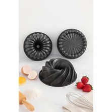 Royal Gross Mega 3’lü Kek Kalıbı Seti - Dayanıklı ve Yapışmaz 26 cm - Siyah