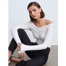 Dilvin 32089 Omuzları Açık Büzgülü Top-Ekru