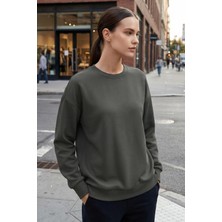 Haki Basic O Yaka Oversize Kadın Sweatshirt - 97053