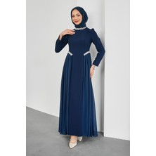 İmaj Butik Lacivert Yaka ve Bel Taşlı Kuyruklu Abiye
