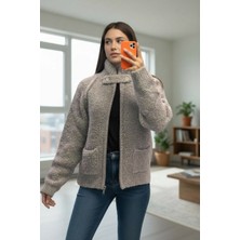 Nuggita Hakim Yaka Fermuarlı Buklet Ceket Standart Beden