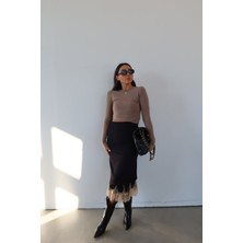 Özge Özgenç Altı Dantelli Kalem Etek