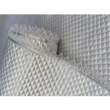 Evsay Dolap Içi Beyaz Kapitone Güpürlü Gümüş Sutaşlı Raf Örtüsü En 50SANTIM Boy 2 Metre