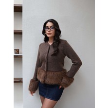 Esra Helvacı Kürk Detaylı Triko Çıtçıtlı Hırka