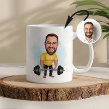 Gym Temalı Kişiye Özel Karikatürlü Kupa – Fotoğraftan Çizim, Özel Tasarım Hediye