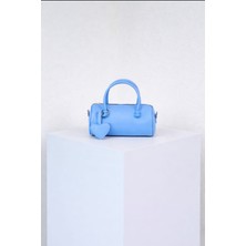 Özüm Takı Çanta Kadın Küçük Boy Silindir Kalp Detay El ve Omuz Çantası Mavi