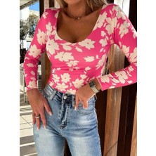 Kadın U Yaka Yaprak Baskılı Bluz