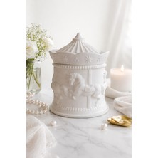 Lumin İstanbul Atlı Karınca At Figürlü Mum | Lumin Istanbul El Yapımı Doğal Soya Wax Dekoratif Kapaklı Mum