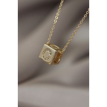 Maral Group Gold Renk Zirkon Taşlı Küp Model C Harfli Kolye