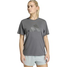 Adidas Running Essentials Brand Love Kadın Gri Yuvarlak Yaka Tişört