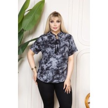 Nidam Butik Desenli Püsküllü Viskon Bluz Bebe Yaka Kısa Kollu Big Size Rahat Kesim - Desenli