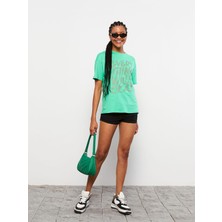 Lc Waikiki Yeni Sezon Yüksek Bel Dar Fit Düz Cep Detaylı Kadın Jean Şort