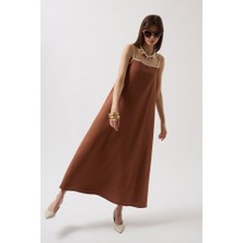 Yeşil Sarmaşık Şerit Detay Keten Maxi Elbise