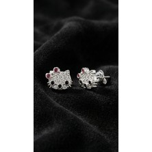 Roza Silver Mix Taşlı Rodyum Hello Kitty Çivili Minimal Gümüş Küpe