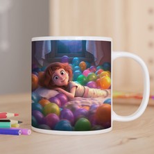 Asilmeydan Balonların İçinde Yatan Sevimli Kız Çocuğu Baskılı Hediyelik Kupa Bardak