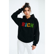 Kadın Siyah Renkli Rich Yazılı Kapüşonlu Sweatshirt