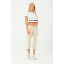Rich Kadın Capri Beli Lastikli Rahat Kesim Günlük Düz Ekru Kapri Pantolon