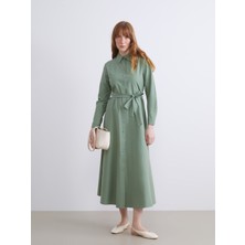 Lc Waikiki Yeni Sezon Büyük Beden Beli Kuşaklı Poplin Gömlek Elbise