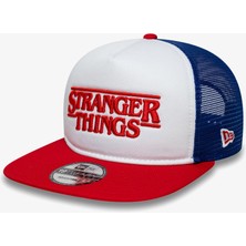 New Era Stranger Things 19TWENTY Trucker Snapback Unisex Beyaz/kırmızı Şapka.-